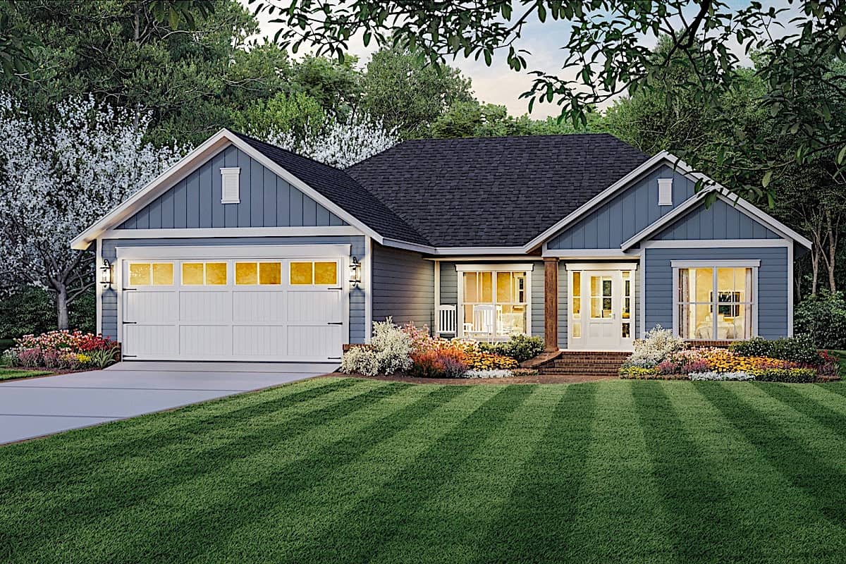 Ranch style house (ThePlanCollection: Plan #141-1323)