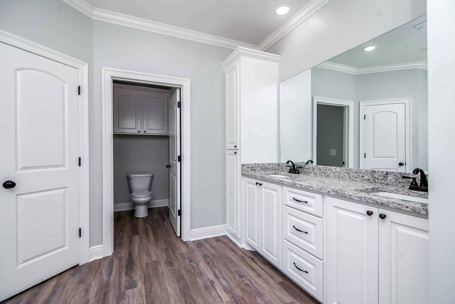 Bathroom of this 4-Bedroom, 1798 Sq Ft Plan - 142-1078