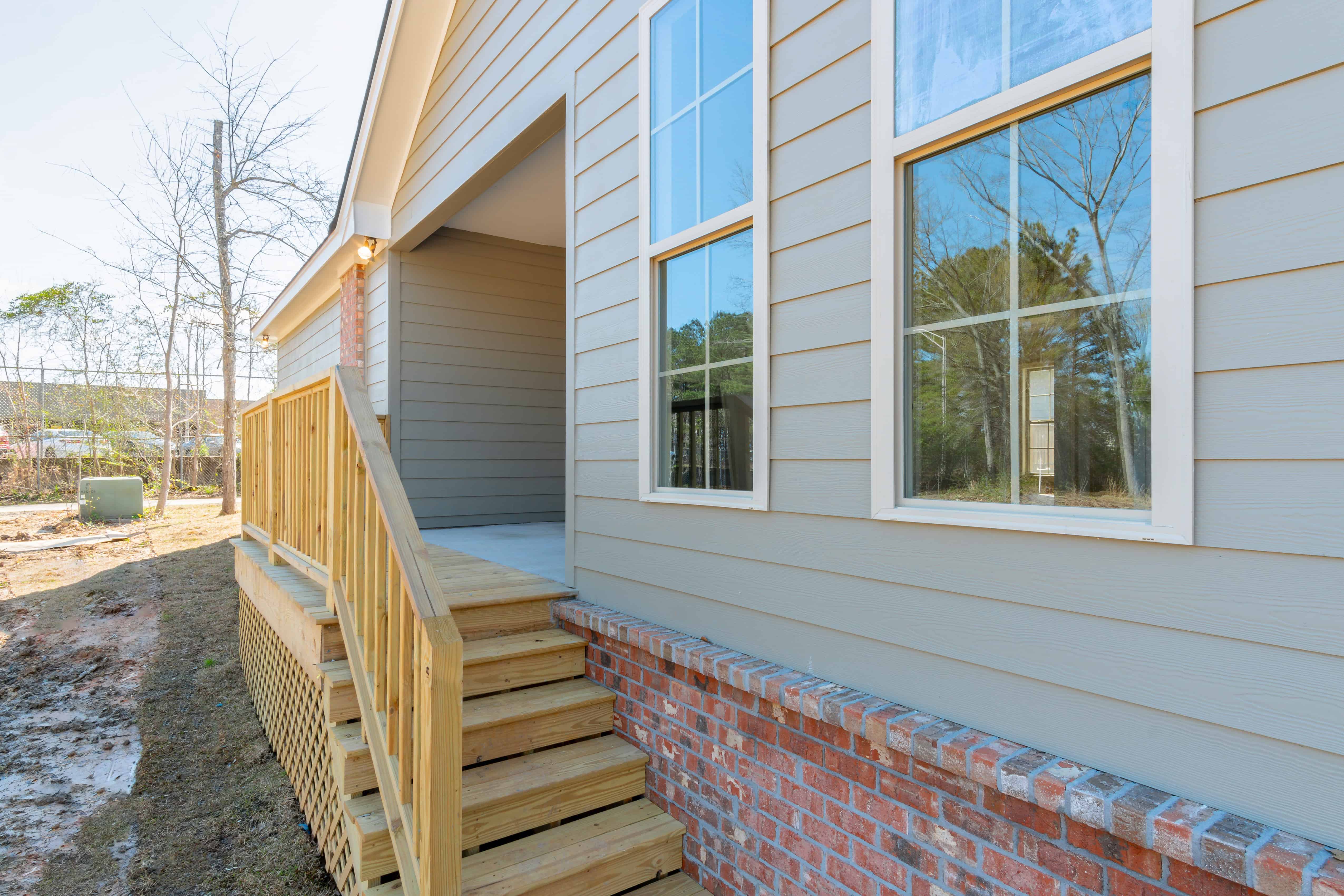 Rear View of this 3-Bedroom,1450 Sq Ft Plan -142-1123