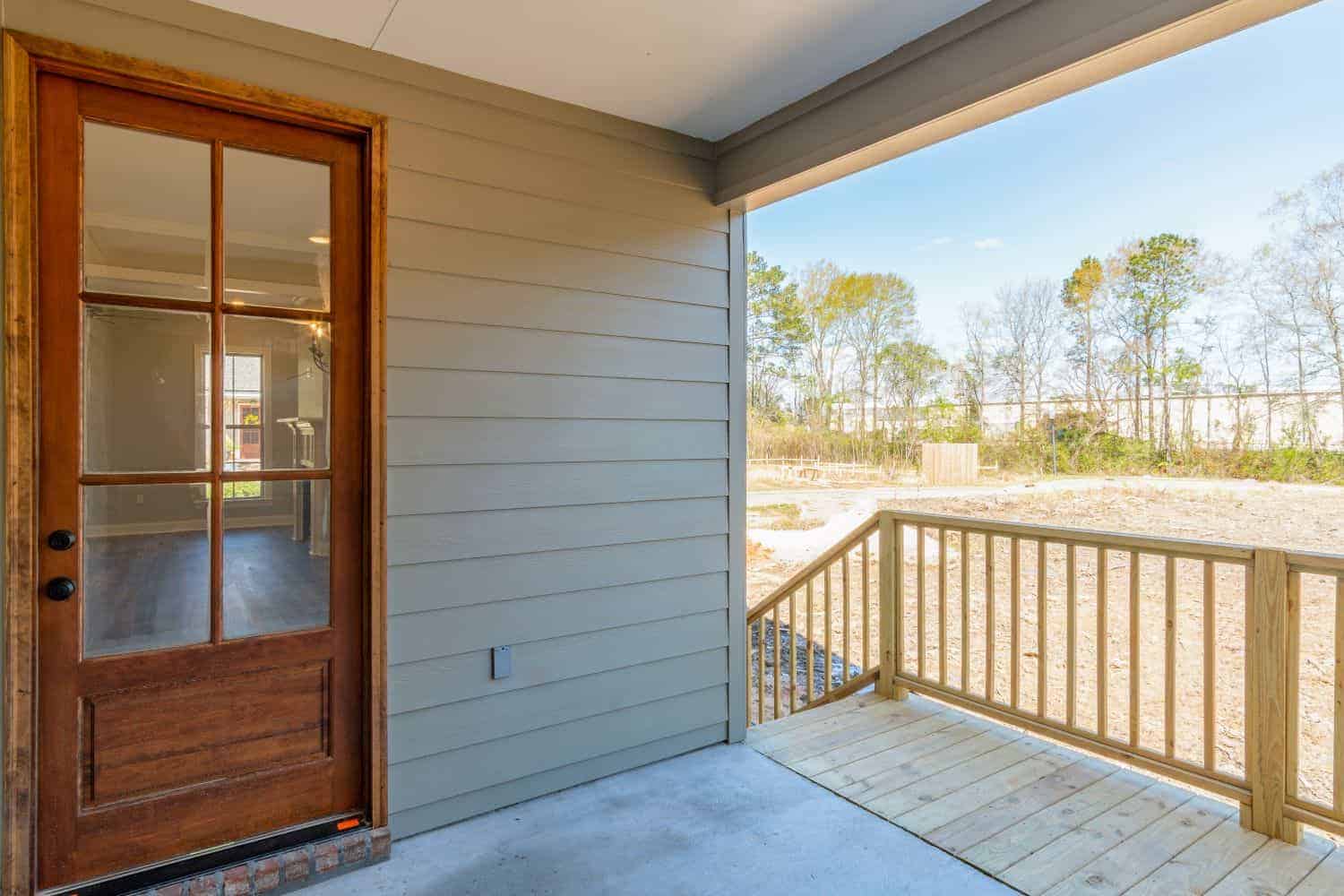 Rear View of this 3-Bedroom,1450 Sq Ft Plan -142-1123