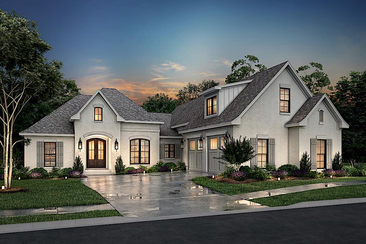 Traditional style house (ThePlanCollection: Plan #142-1150)