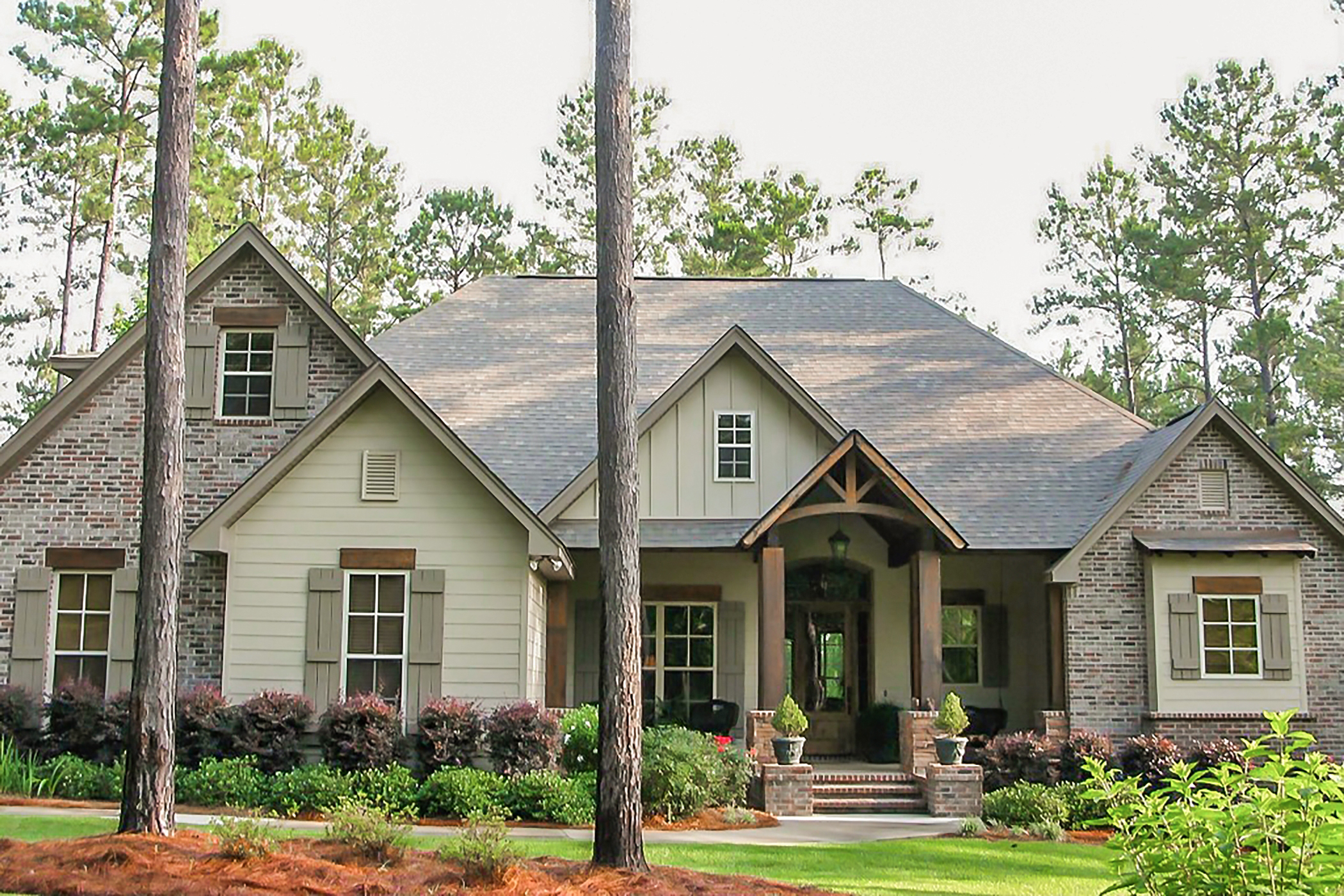 Rustic Country home (ThePlanCollection: House Plan #142-1168)