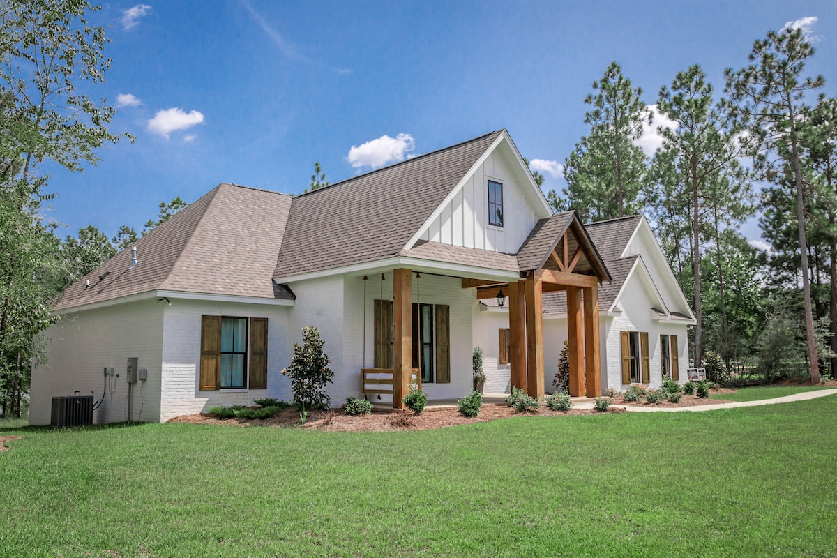 Side View of this 4-Bedroom,2373 Sq Ft Plan -2373