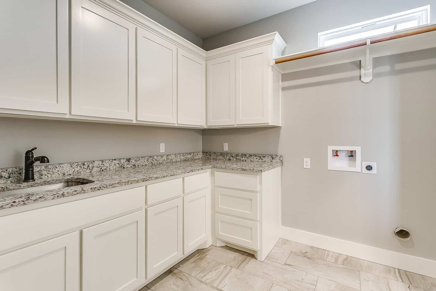 Wet Bar of this 3-Bedroom,2165 Sq Ft Plan -142-1208