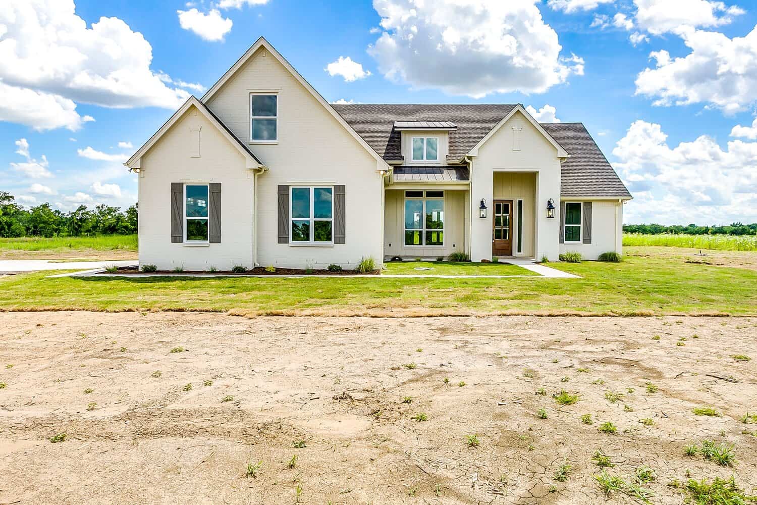 Front View of this 3-Bedroom,2165 Sq Ft Plan -142-1208