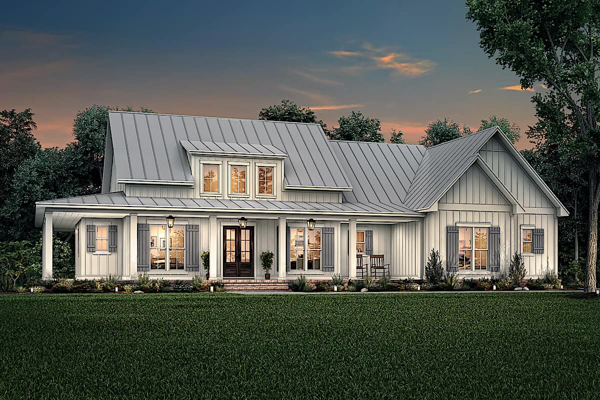 Home at Night of this 3-Bedroom, 2395 Sq Ft Plan - 142-1243