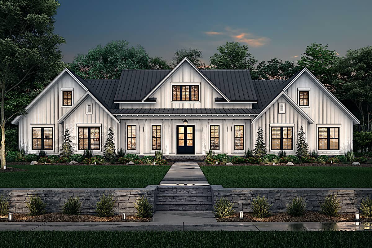 Home at Night of this 4-Bedroom, 3086 Sq Ft Plan - 142-1244