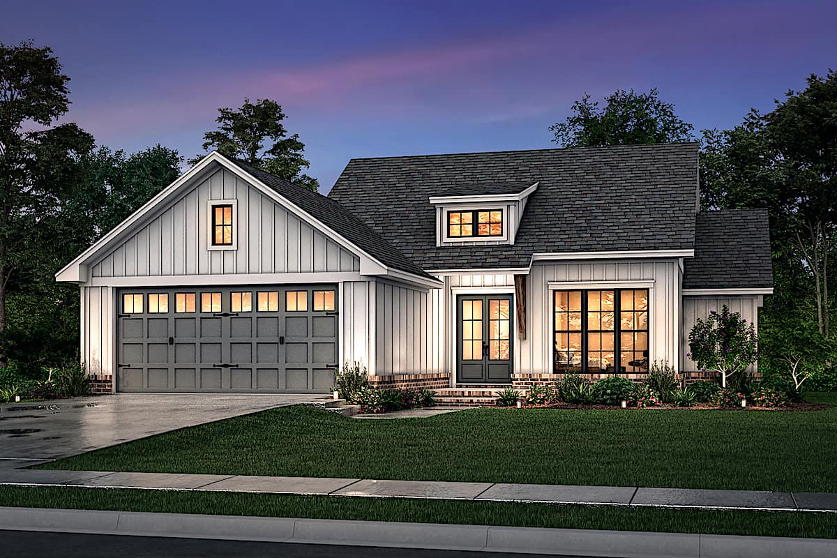 Home at Night of this 3-Bedroom, 1493 Sq Ft Plan - 142-1264