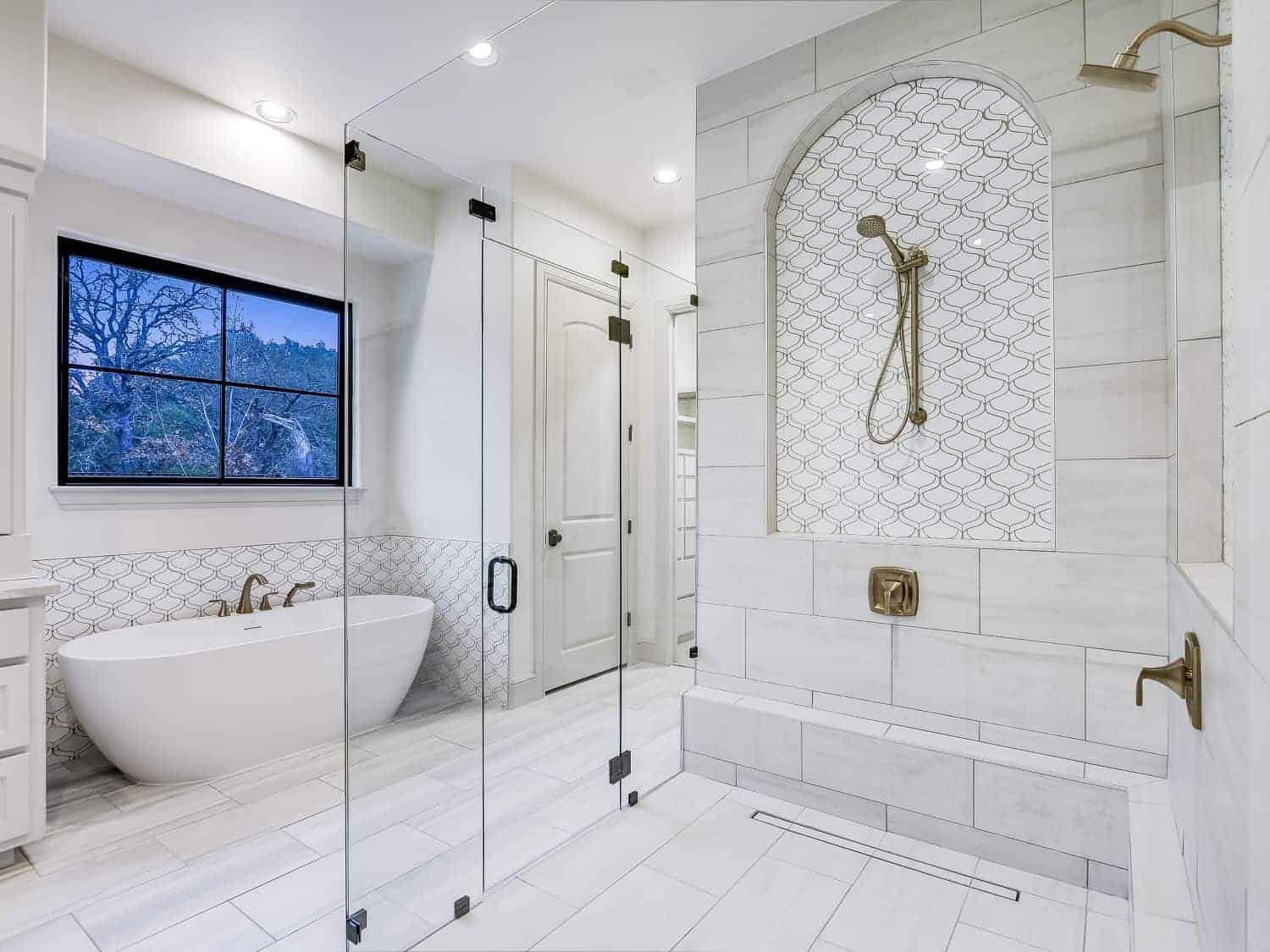 Bathroom of this 3-Bedroom,3078 Sq Ft Plan -142-1275