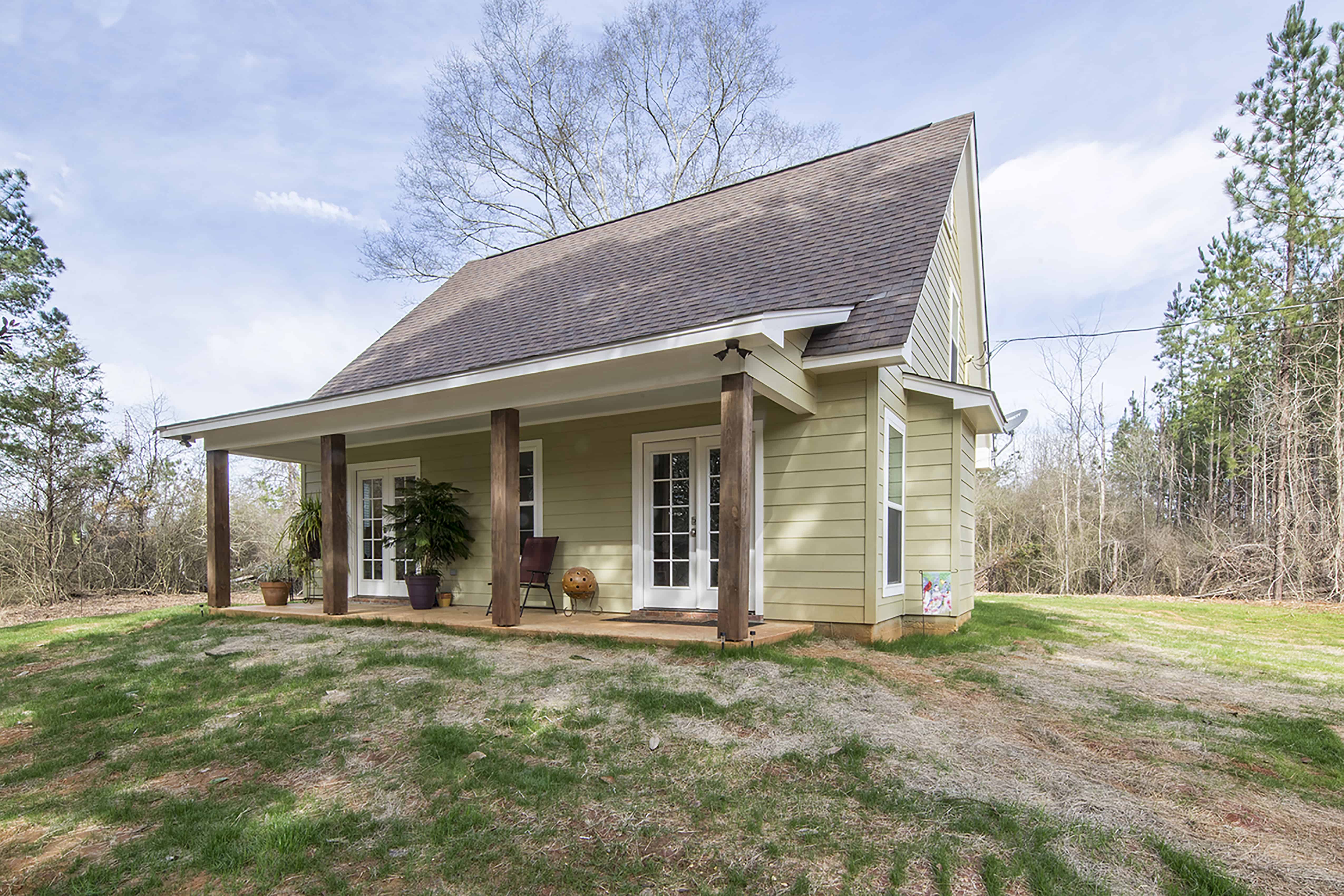 Side View of this 1-Bedroom,1227 Sq Ft Plan -142-1423