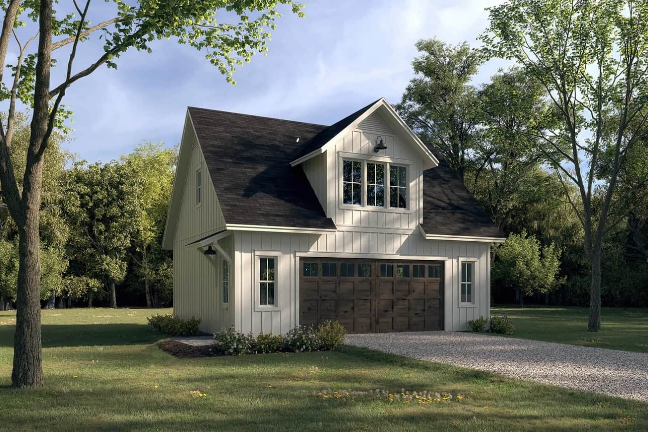 Front elevation of Garage w/Apartments home (ThePlanCollection: House Plan #142-1427)