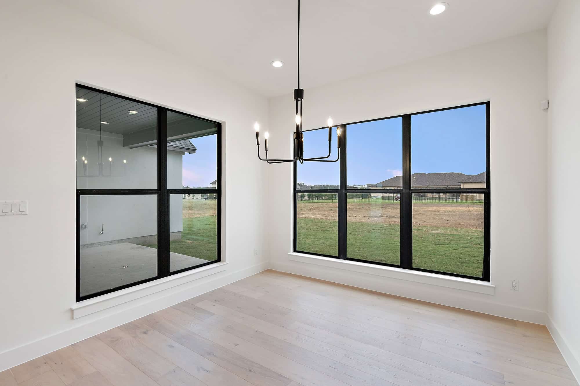 Dining Room of this 4-Bedroom,3055 Sq Ft Plan -142-1439