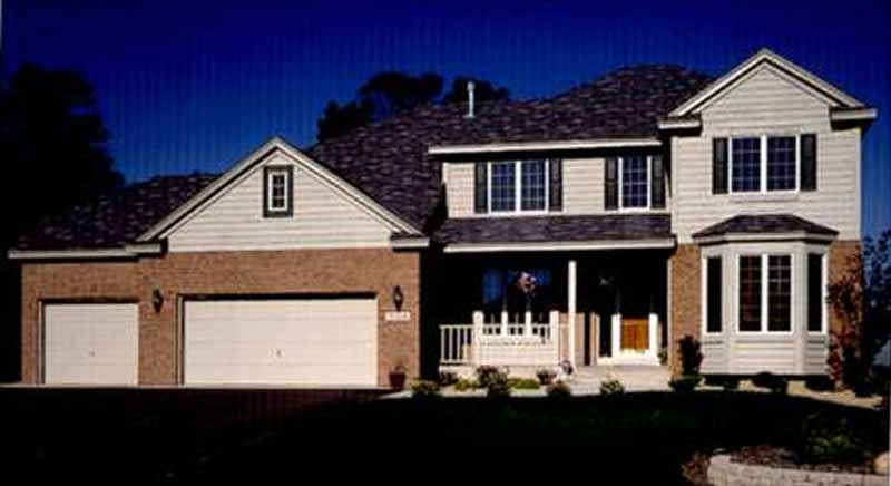 Front view of Country home (ThePlanCollection: House Plan #146-2366)