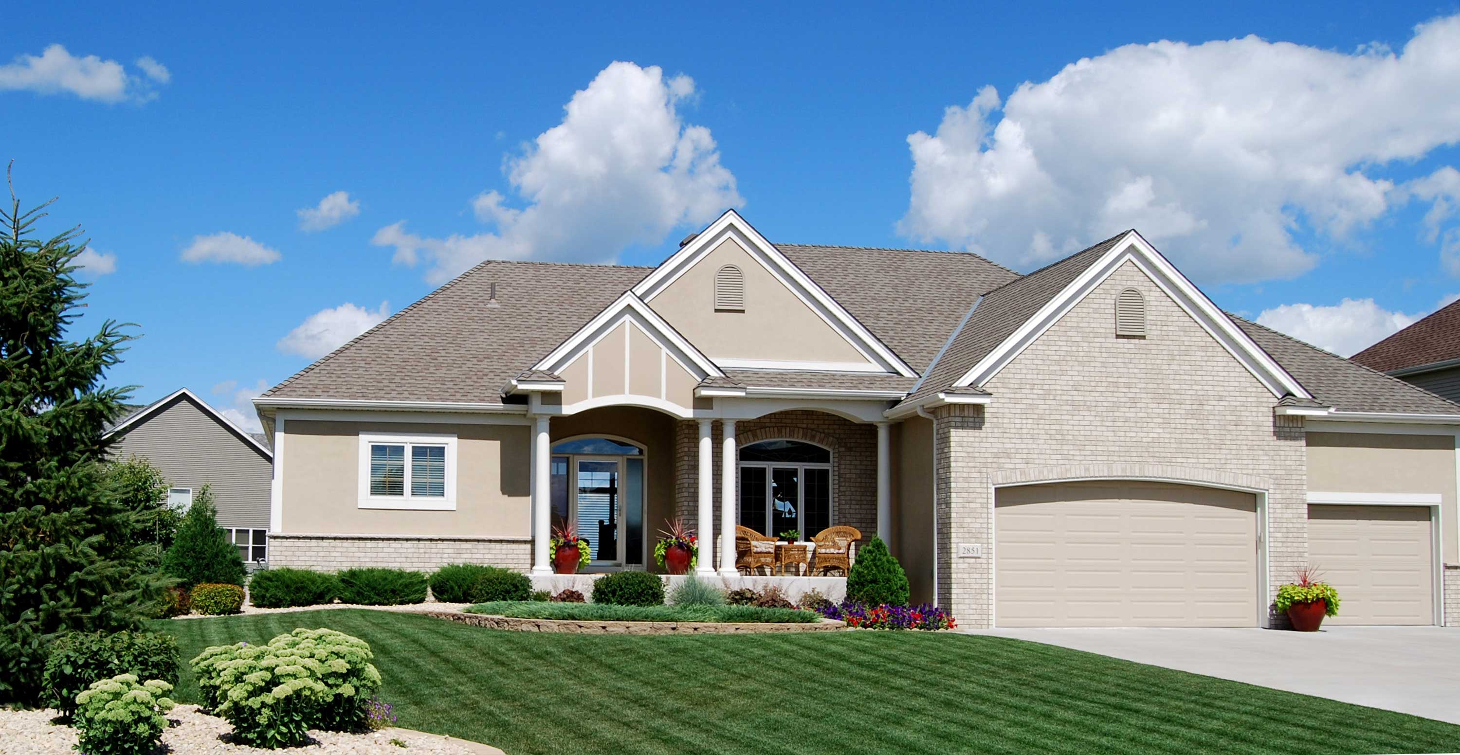 Front view of Country home (ThePlanCollection: House Plan #146-2778)