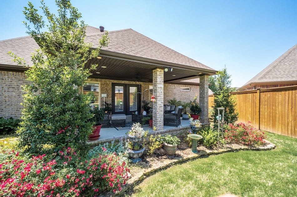 Rear View of this 3-Bedroom,1572 Sq Ft Plan -1572