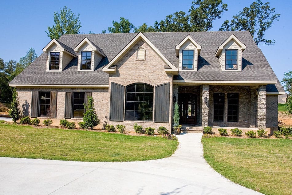 Front View of this 4-Bedroom,2624 Sq Ft Plan -153-1176