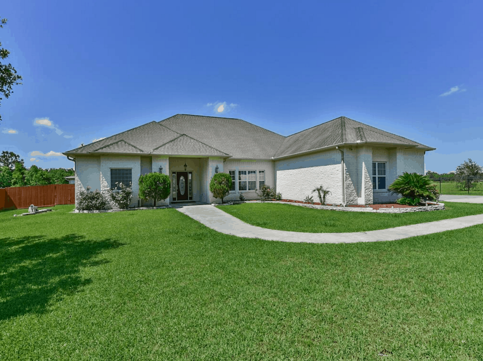 Front View of this 4-Bedroom,3021 Sq Ft Plan -153-1209