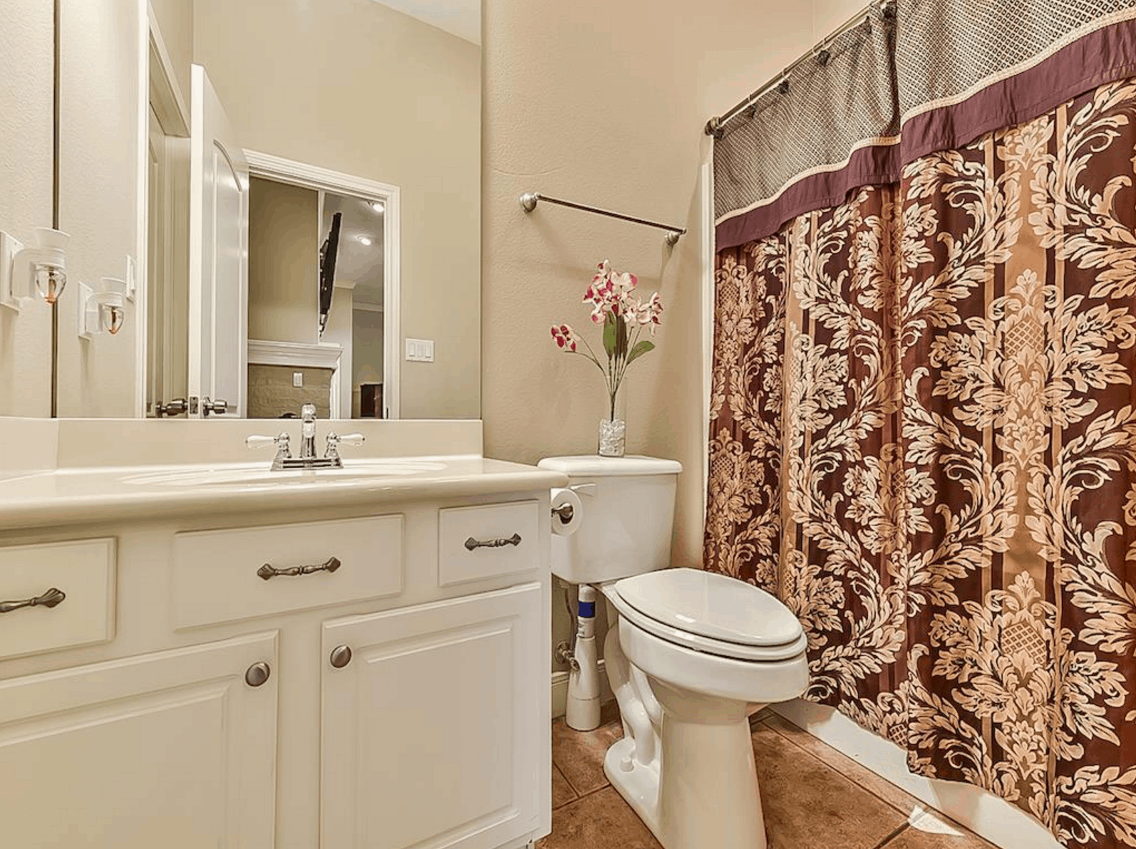 Bathroom of this 4-Bedroom,3021 Sq Ft Plan -153-1209