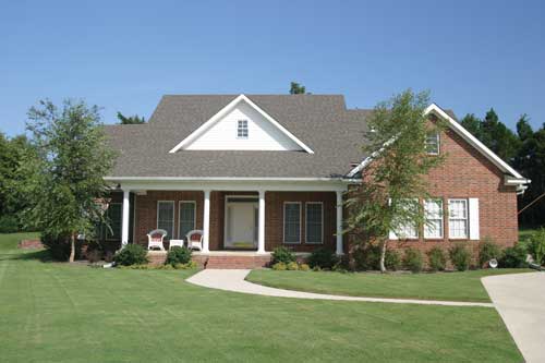 Front elevation of Southern home (ThePlanCollection: House Plan #153-1351)