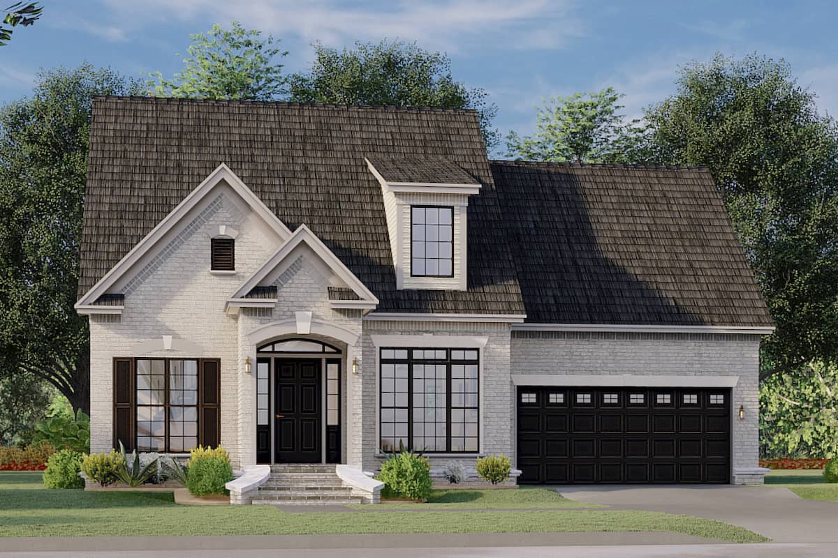 Colonial style home (ThePlanCollection: Plan #153-1426)