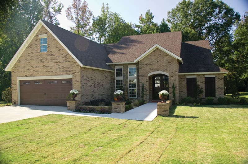 Photo of this lovely and efficiently designed home (#153-1906).