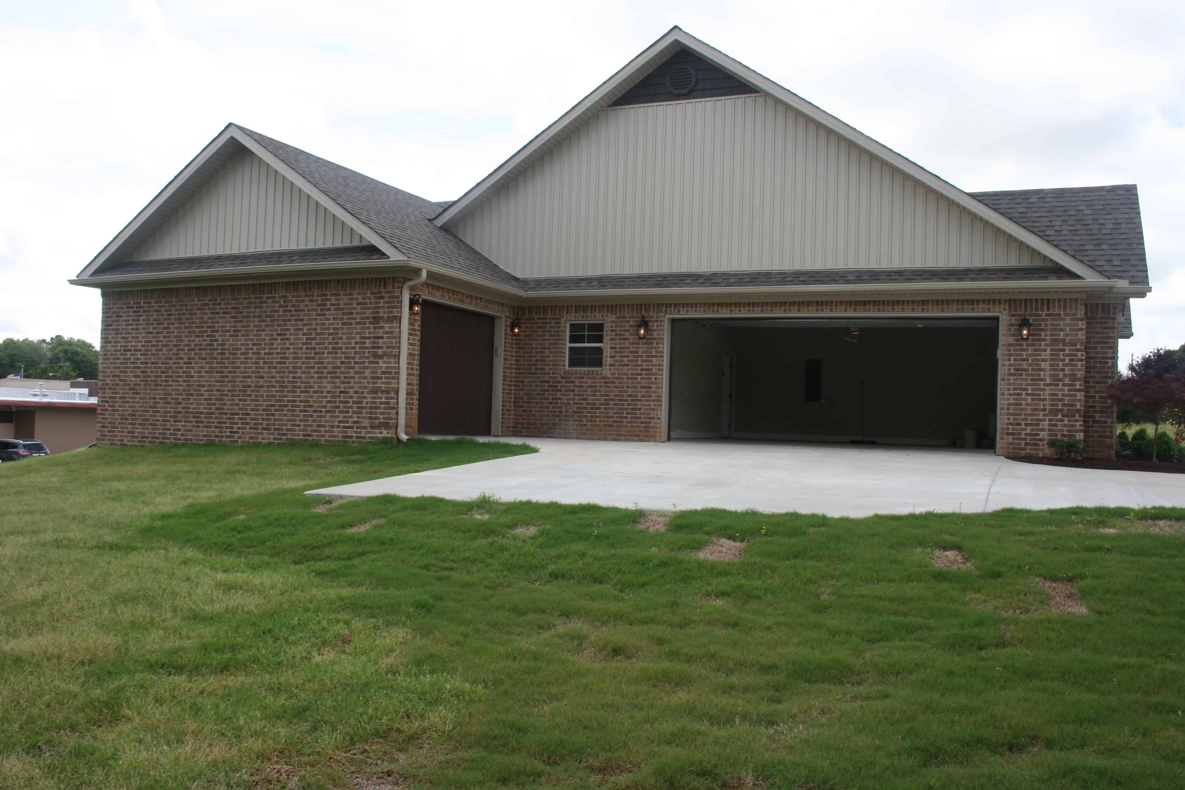 Garage of this 3-Bedroom,2401 Sq Ft Plan -2401
