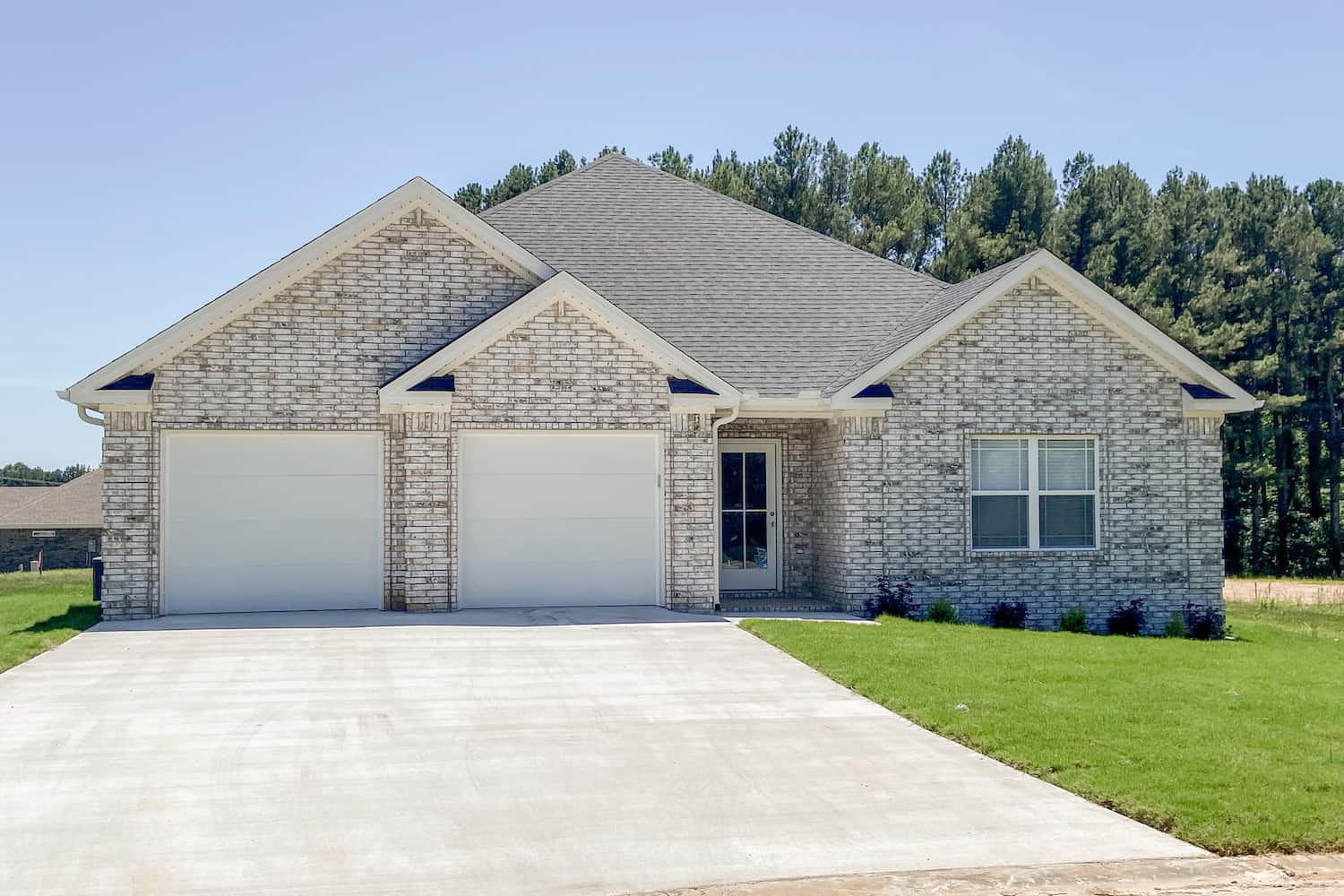 Front View of this 3-Bedroom,1516 Sq Ft Plan -153-2097
