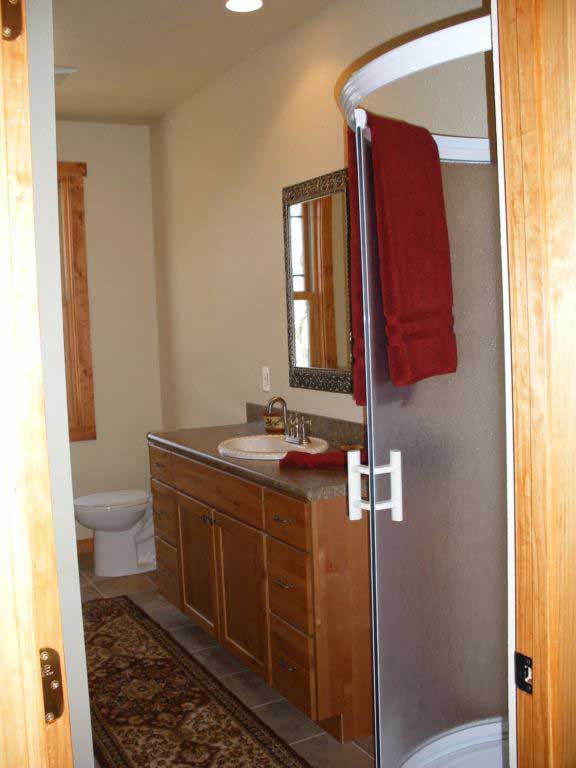 Bathroom of this 2-Bedroom, 1154 Sq Ft Plan - 160-1007