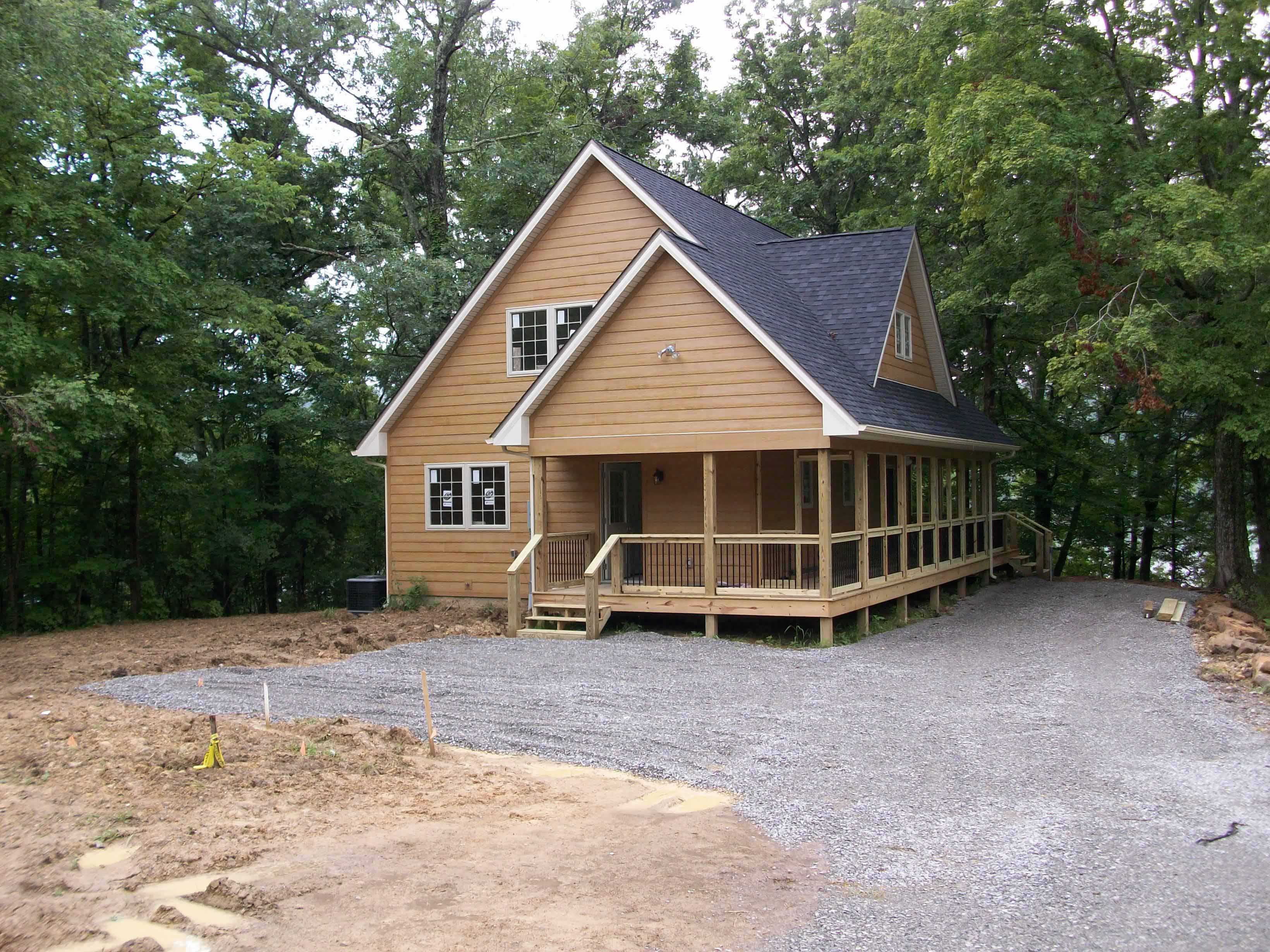 Front View of this 3-Bedroom,1370 Sq Ft Plan -160-1015