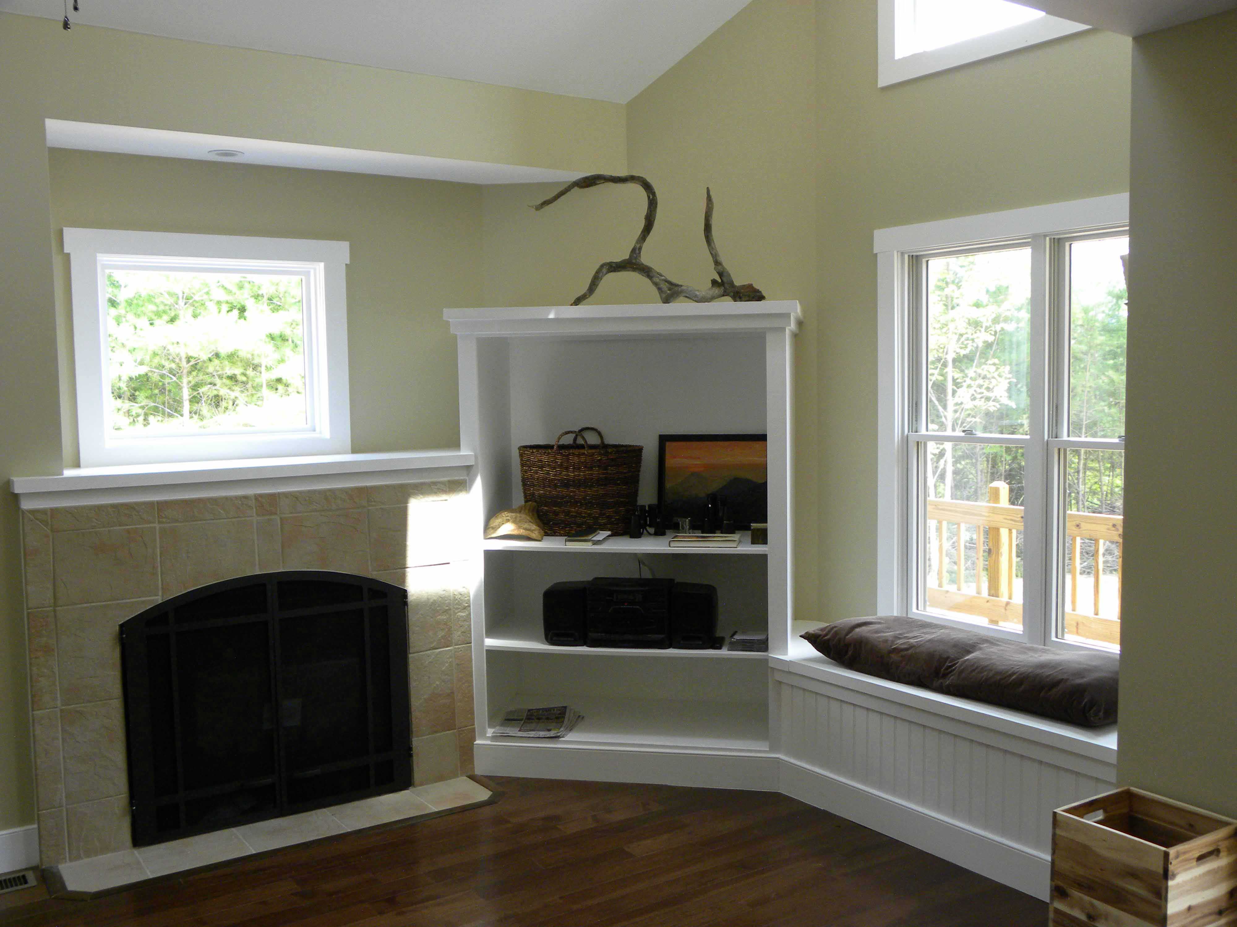 Great Room of this 3-Bedroom,1370 Sq Ft Plan -160-1015