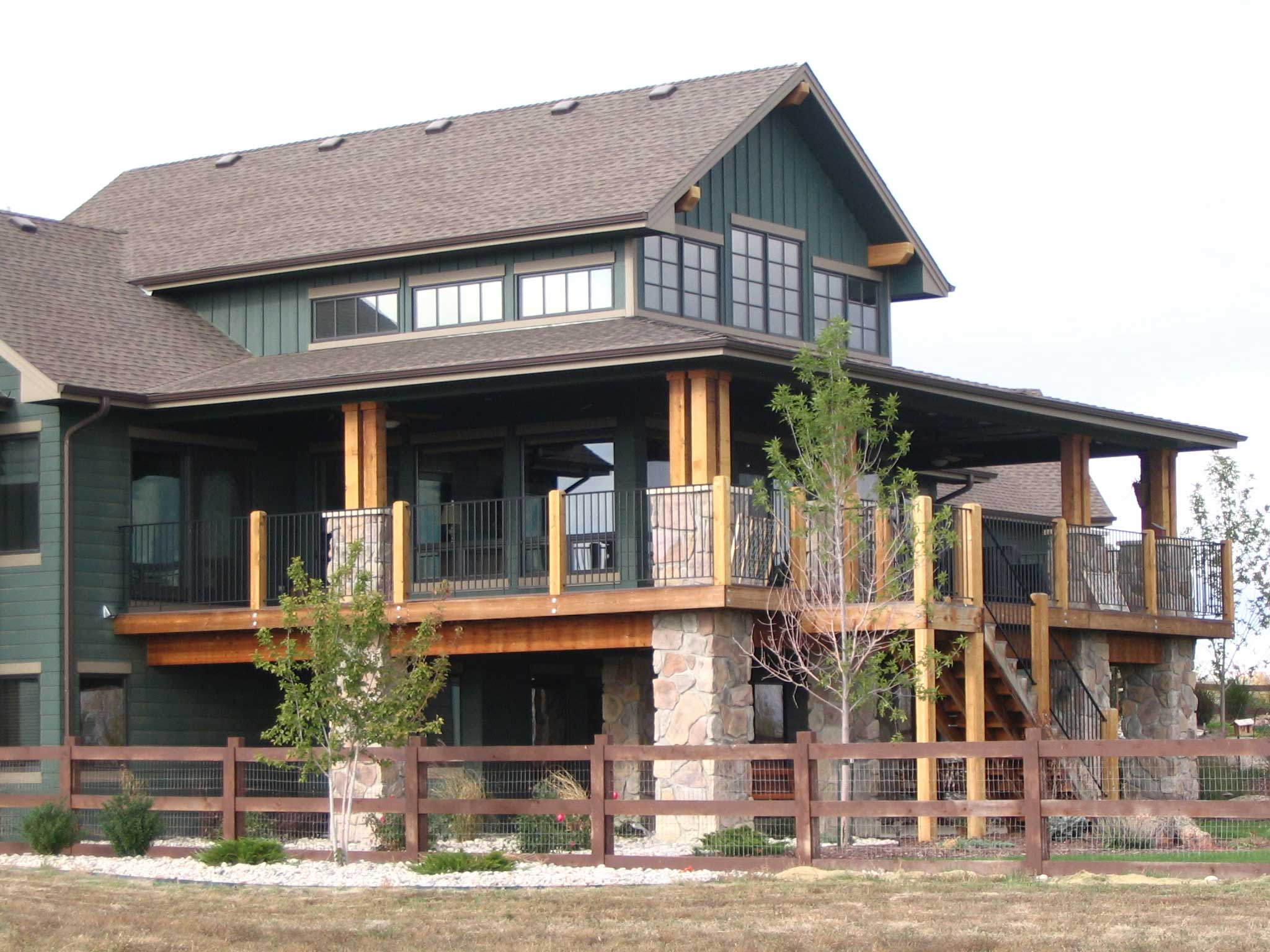 Home Plan Rear Elevation of this 5-Bedroom,4656 Sq Ft Plan -161-1005