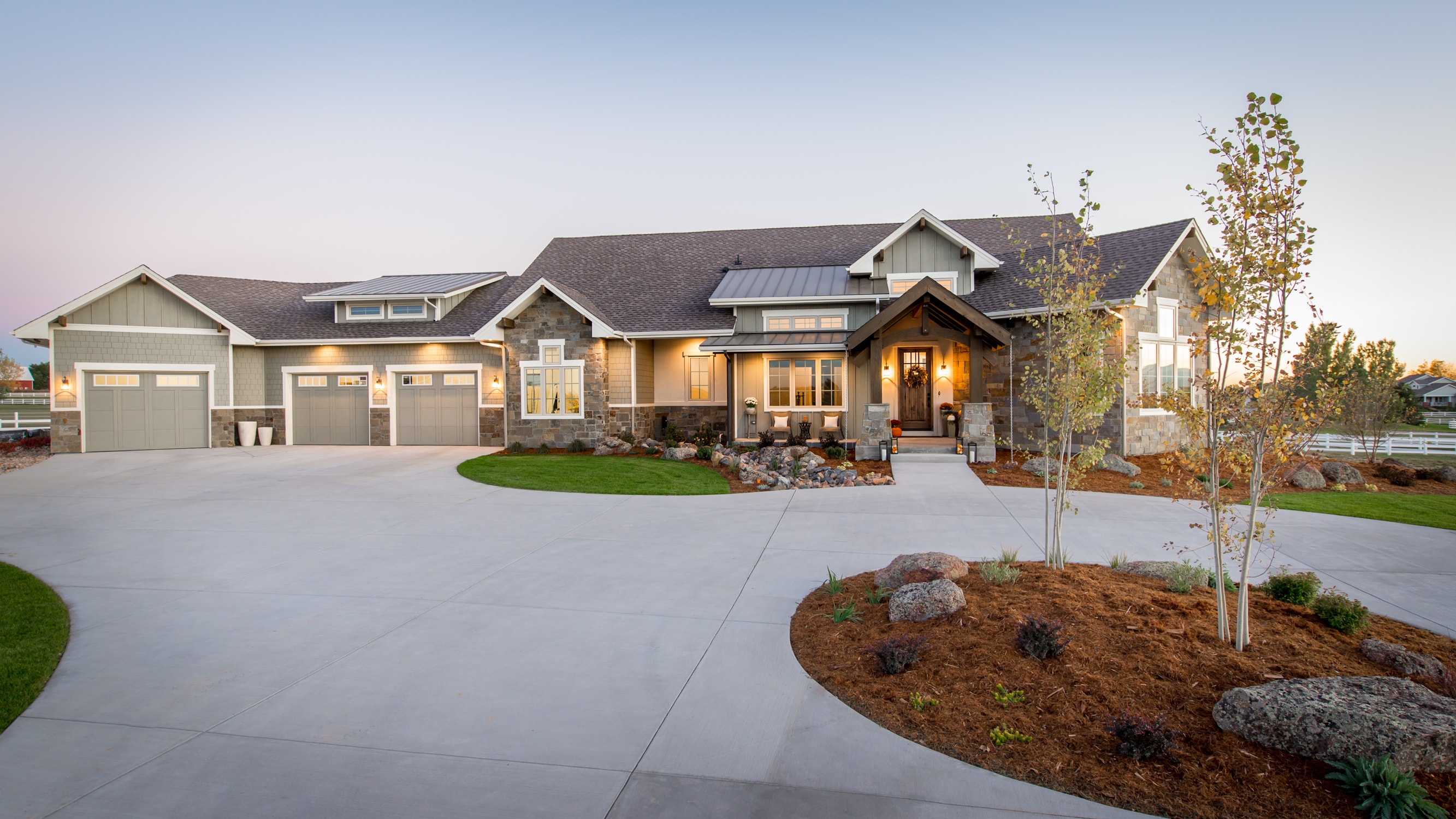 Front View of this 2-Bedroom,2611 Sq Ft Plan -161-1072