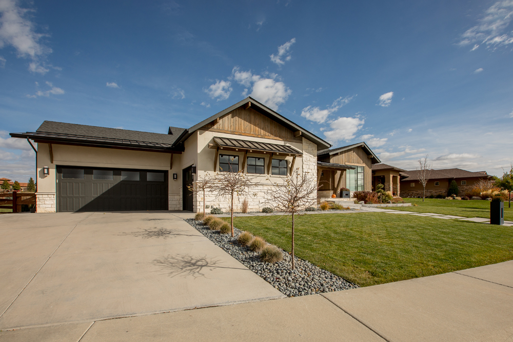 Garage of this 2-Bedroom,2196 Sq Ft Plan -2196