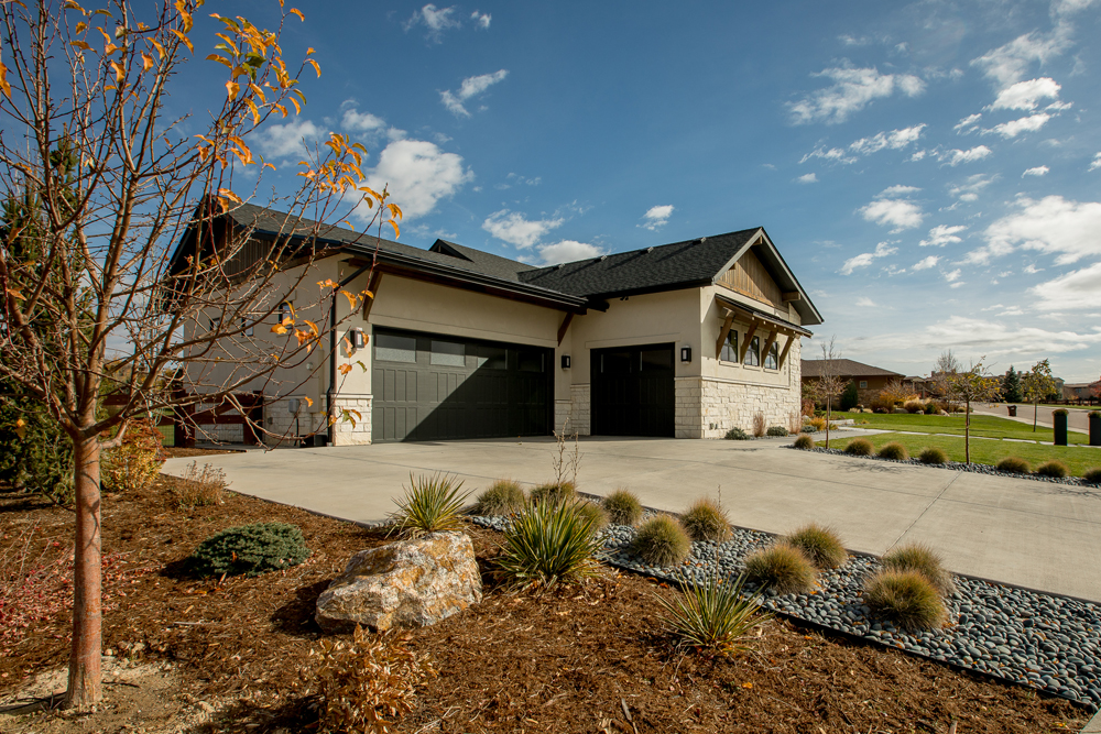 Side View of this 2-Bedroom,2196 Sq Ft Plan -2196