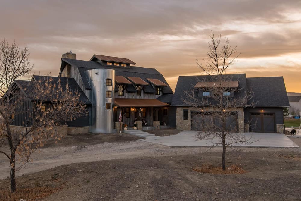 Front View of this 3-Bedroom,3859 Sq Ft Plan -161-1090