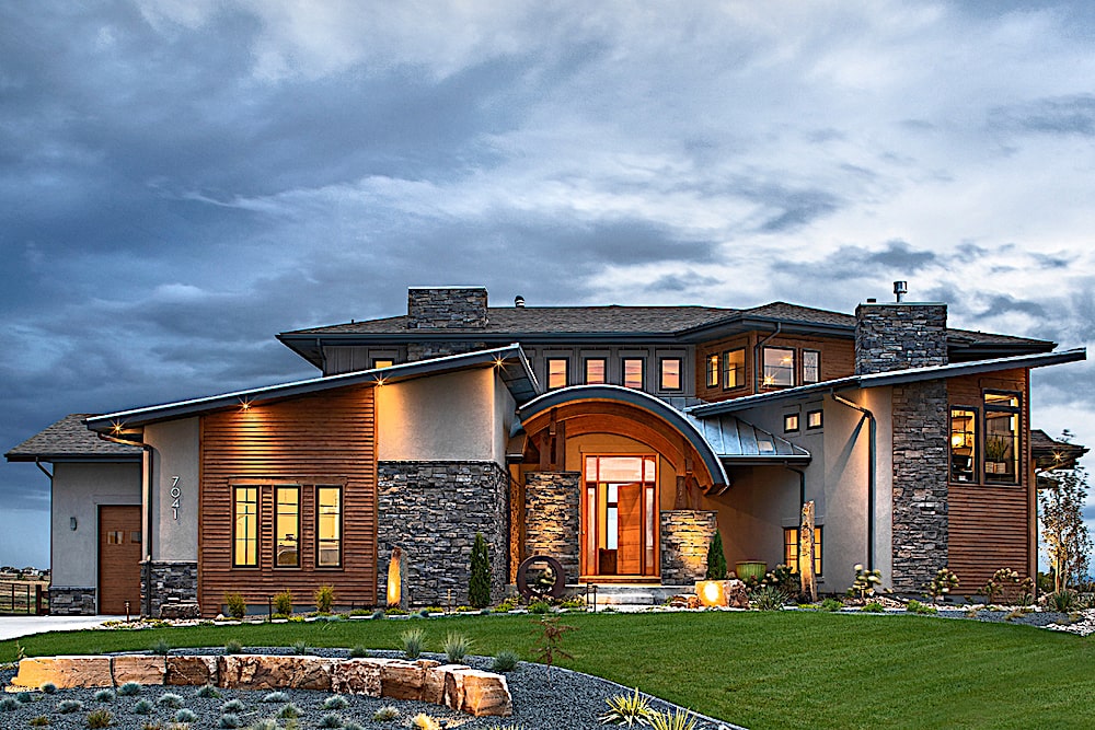 Contemporary home (ThePlanCollection: Plan #161-1106)