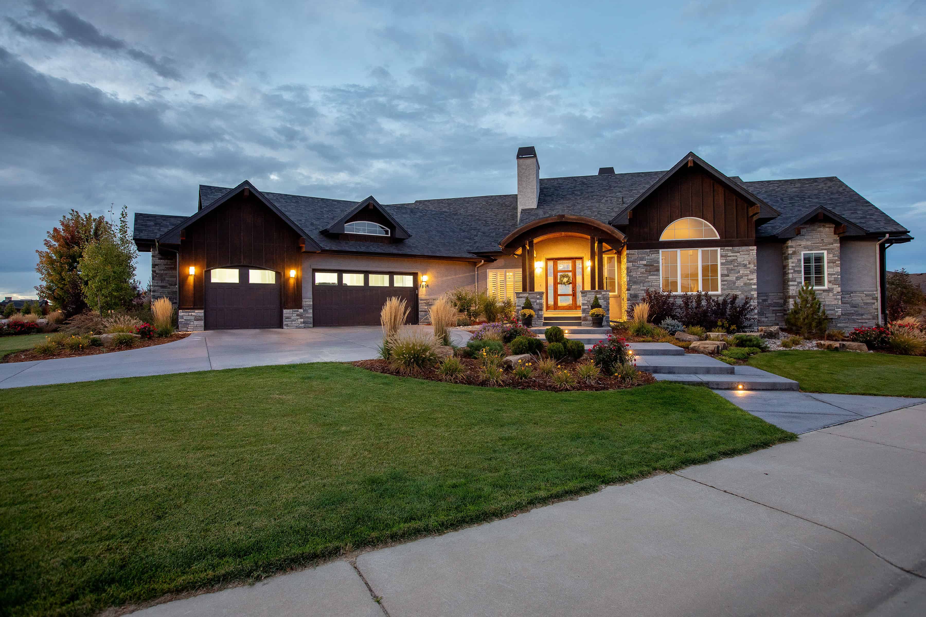 Home at Night of this 2-Bedroom,3526 Sq Ft Plan -161-1118