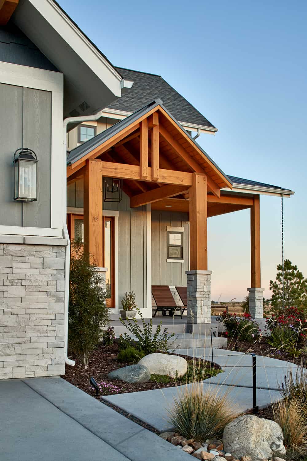 Front View of this 4-Bedroom,3237 Sq Ft Plan -161-1124