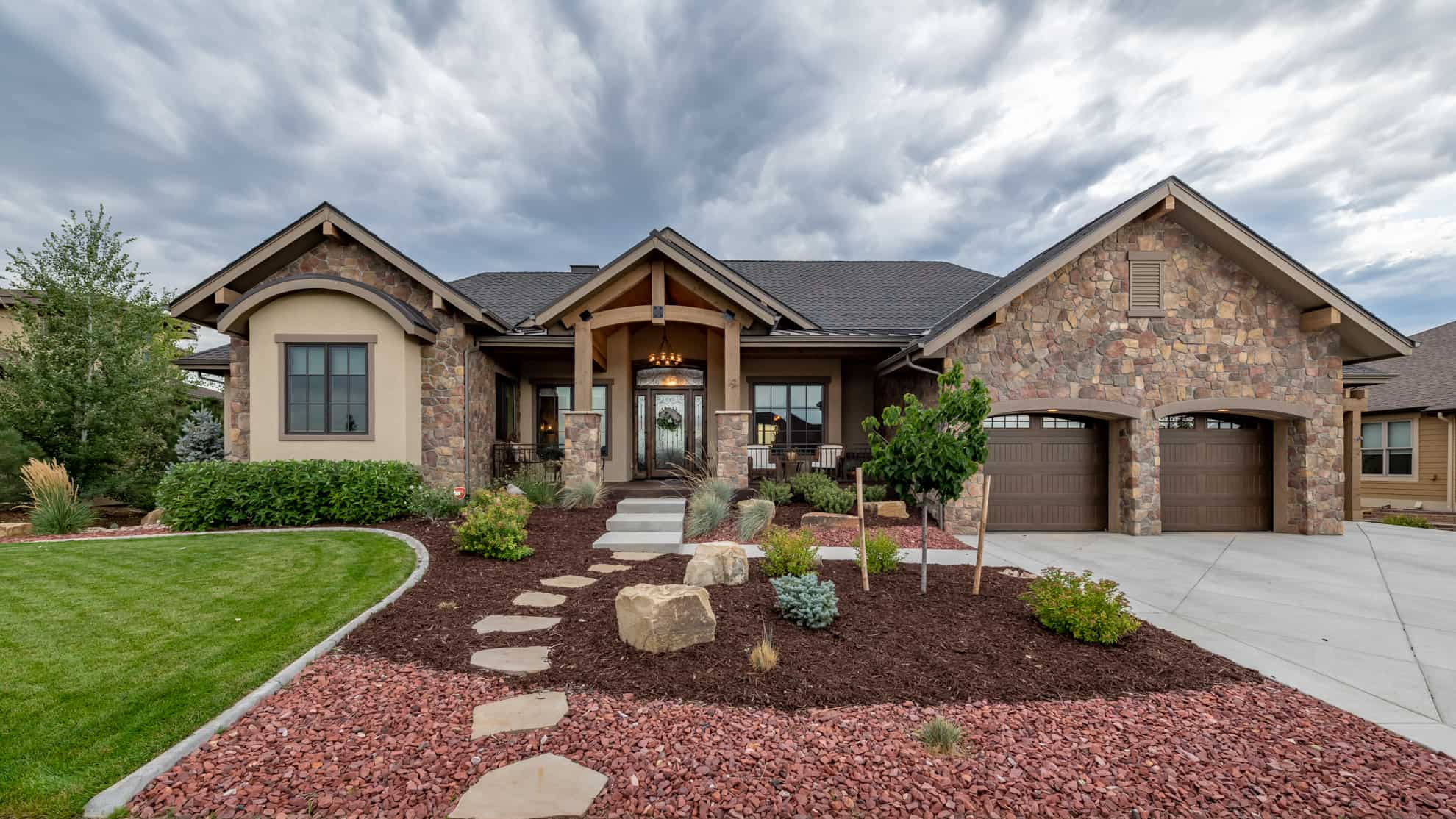 Ranch home (ThePlanCollection: Plan #161-1127)