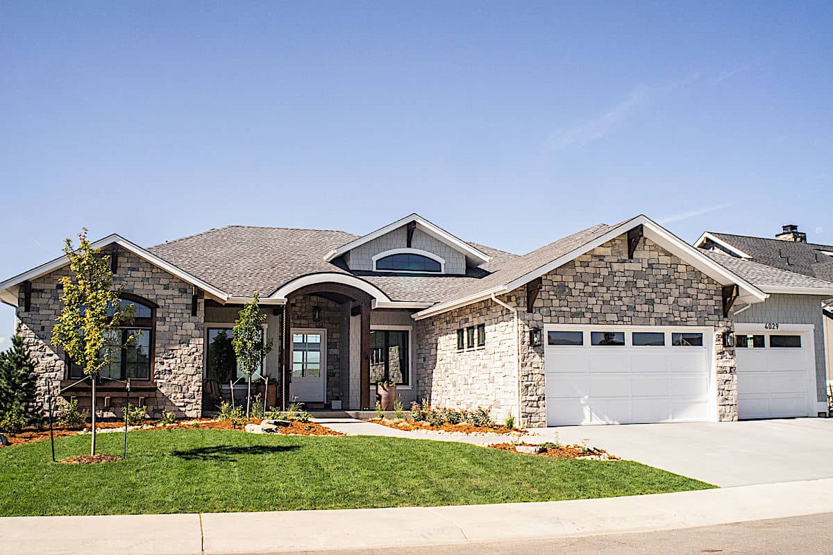 Front View of this 2-Bedroom,2775 Sq Ft Plan -161-1136