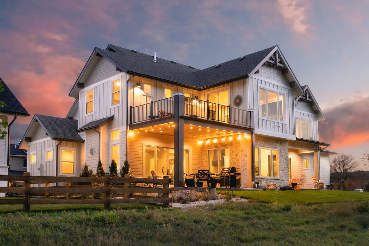 Side View of this 4-Bedroom,3874 Sq Ft Plan -161-1153