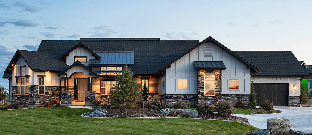 Front View of this 2-Bedroom,2767 Sq Ft Plan -161-1154