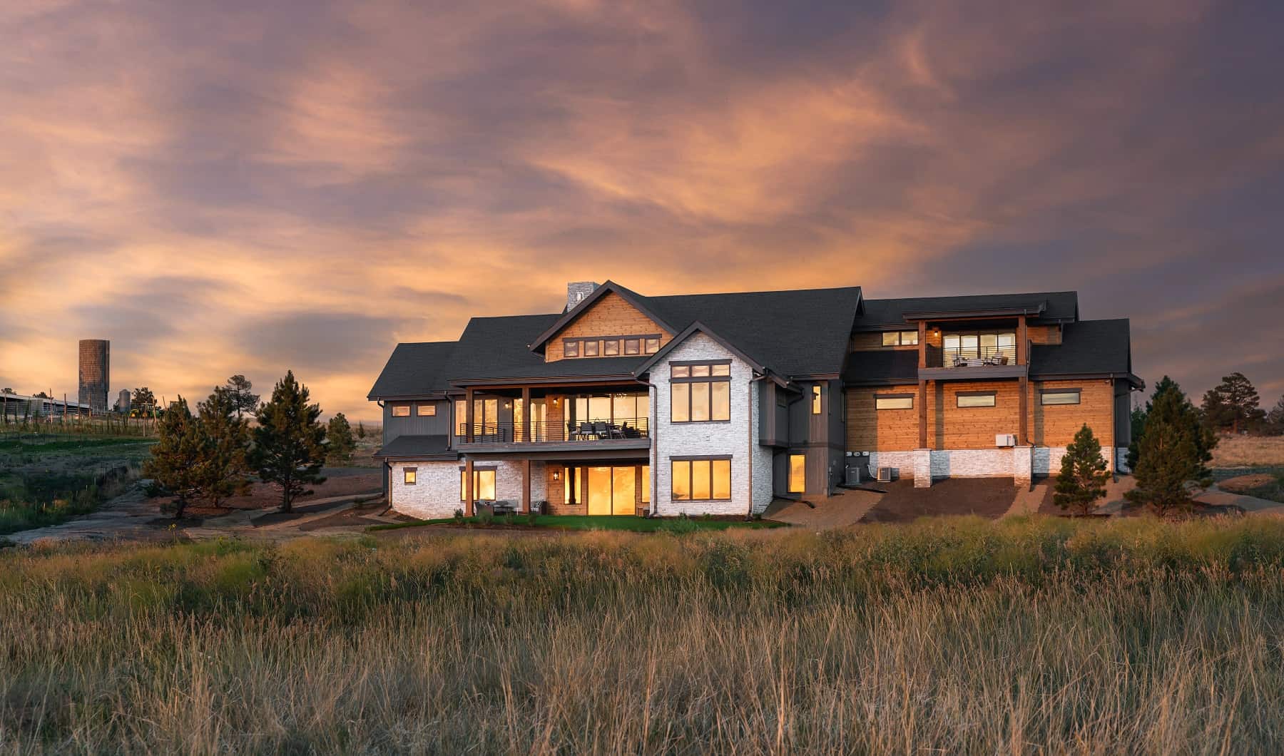Rear View of this 2-Bedroom,3557 Sq Ft Plan -161-1180