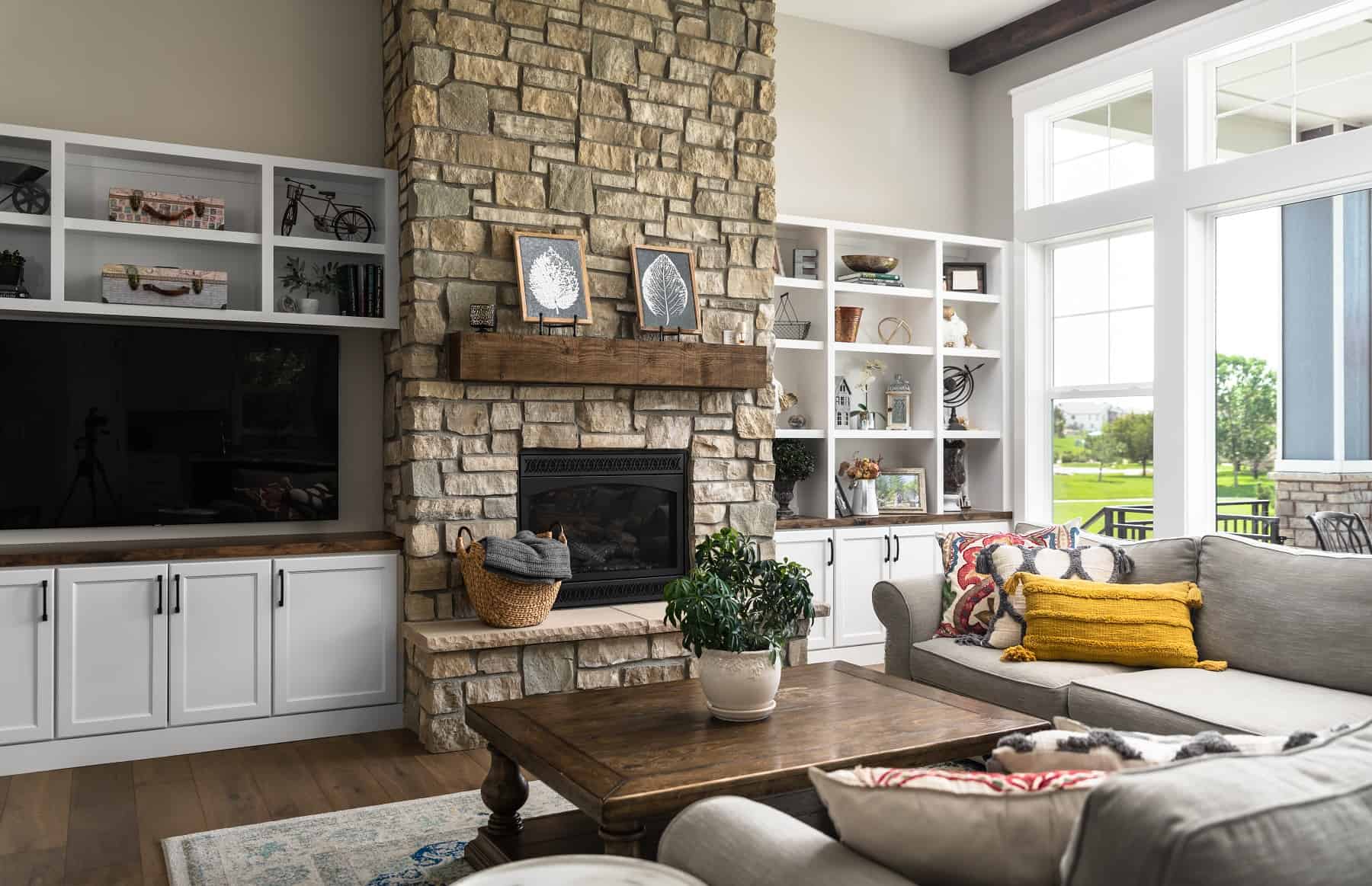 Great Room: Fireplace of this 3-Bedroom,2507 Sq Ft Plan -161-1183