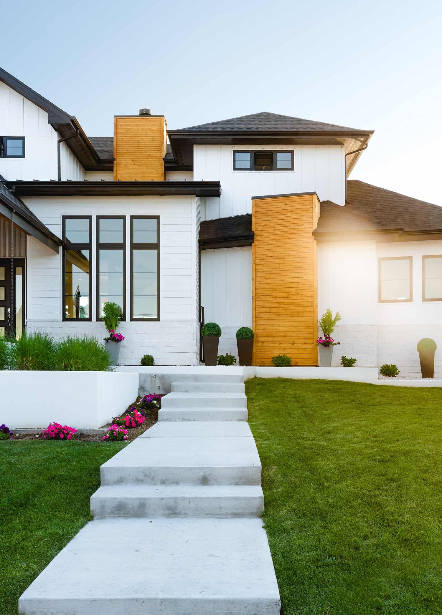 Right Side View of this 4-Bedroom,4626 Sq Ft Plan -161-1188