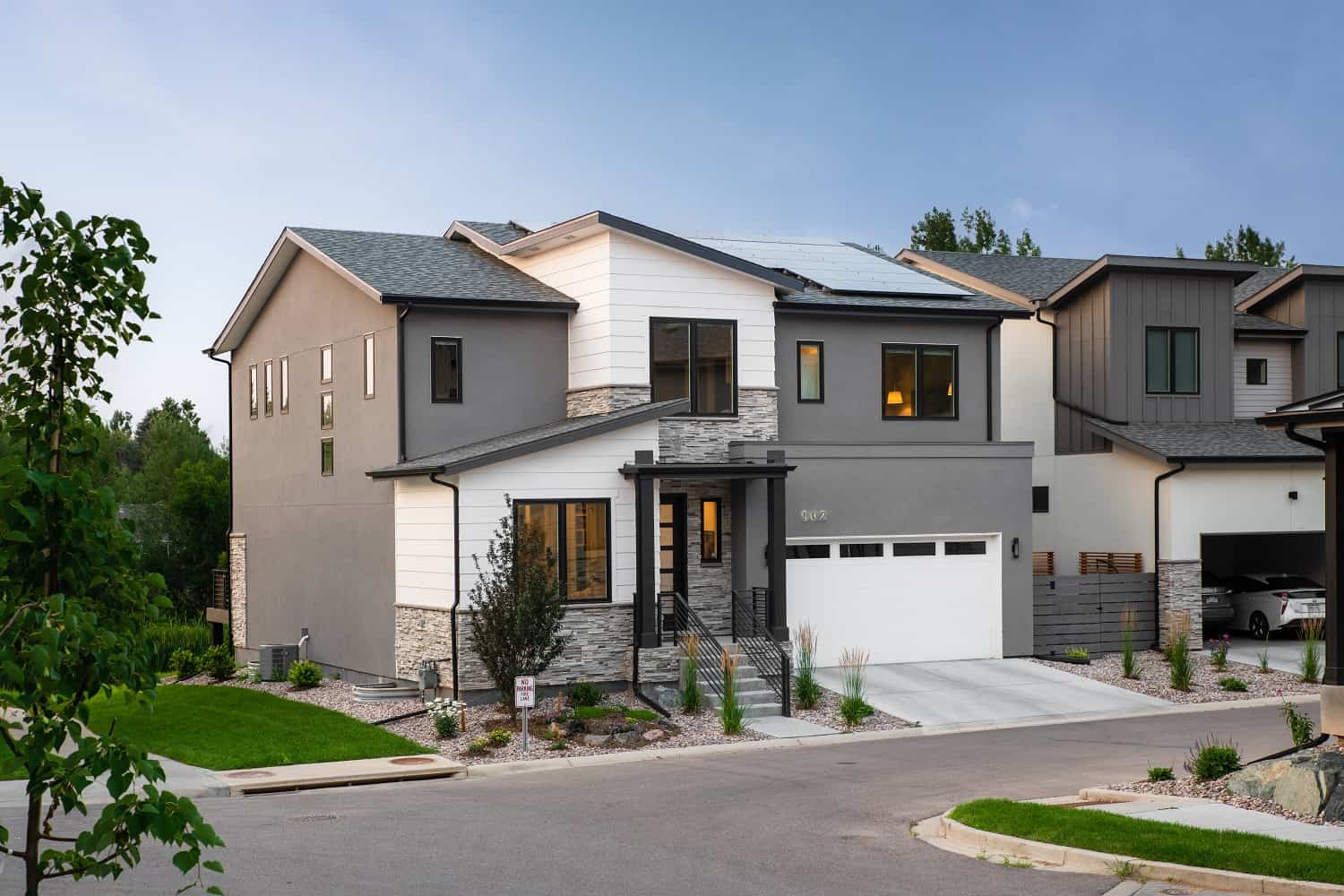Left Side View of this 4-Bedroom,2413 Sq Ft Plan -161-1189