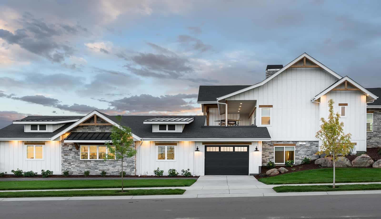 Side View of this 1-Bedroom,2987 Sq Ft Plan -161-1209