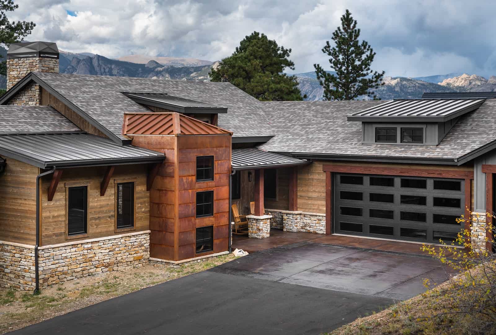 Front View of this 1-Bedroom,1924 Sq Ft Plan -161-1222
