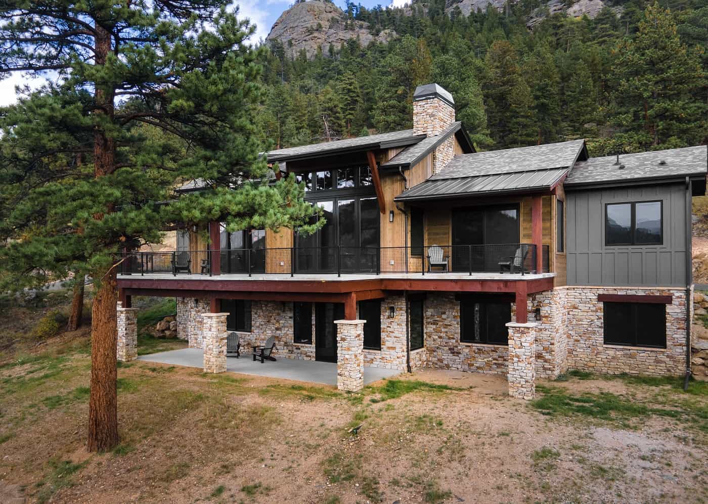 Rear View of this 1-Bedroom,1924 Sq Ft Plan -161-1222