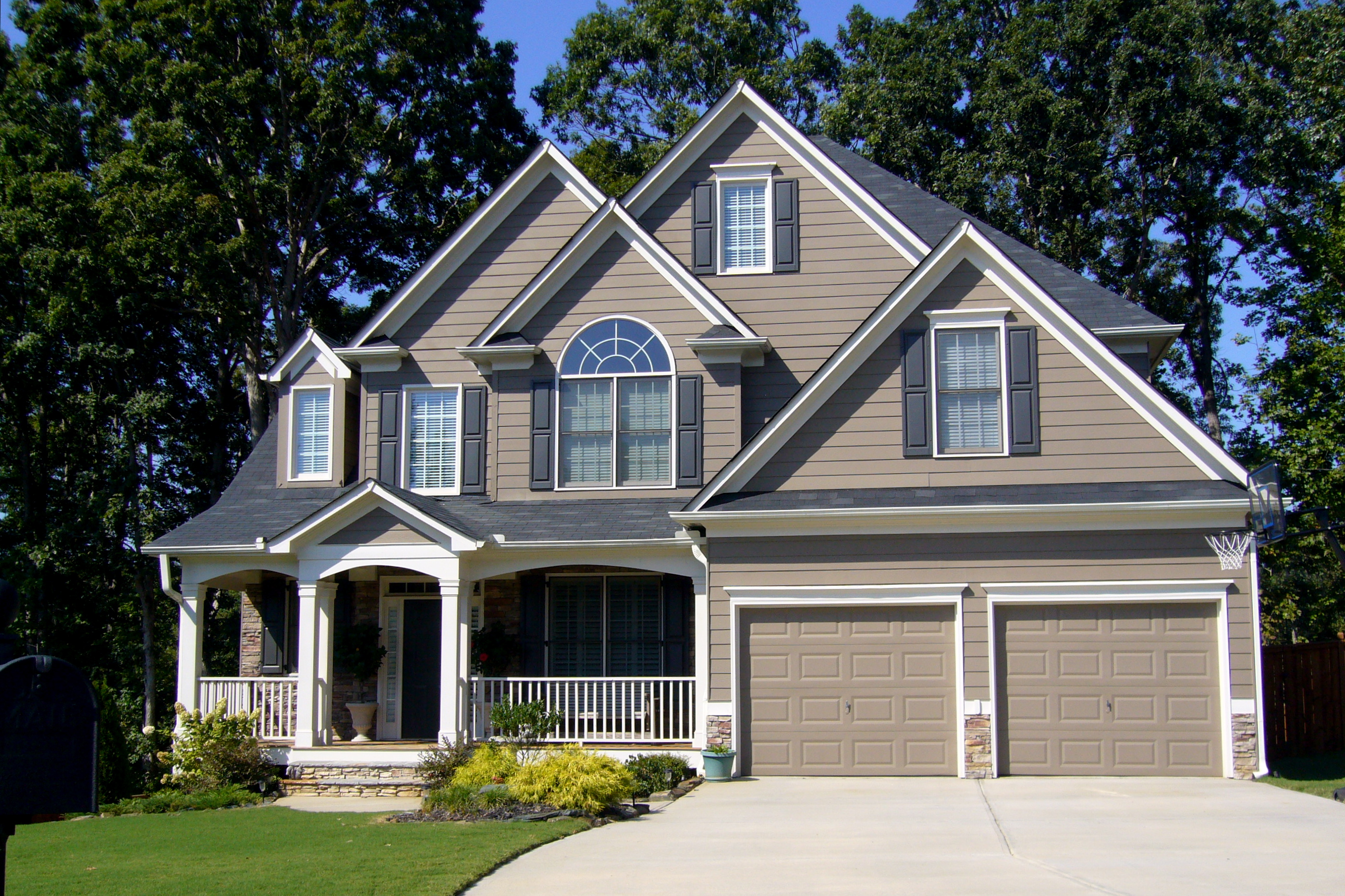 Front View of this 4-Bedroom,2757 Sq Ft Plan -163-1001